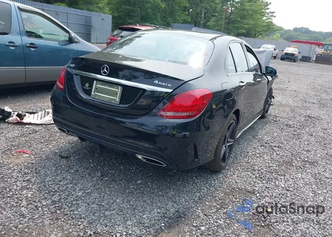 2018 Mercedes-Benz C 300 4Matic из США, поврежденный, VIN 55SWF4KB7JU281634